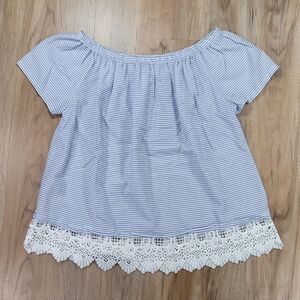 🔹️Montan Paris Blue & White Striped Cropped Off Shoulder Top Small